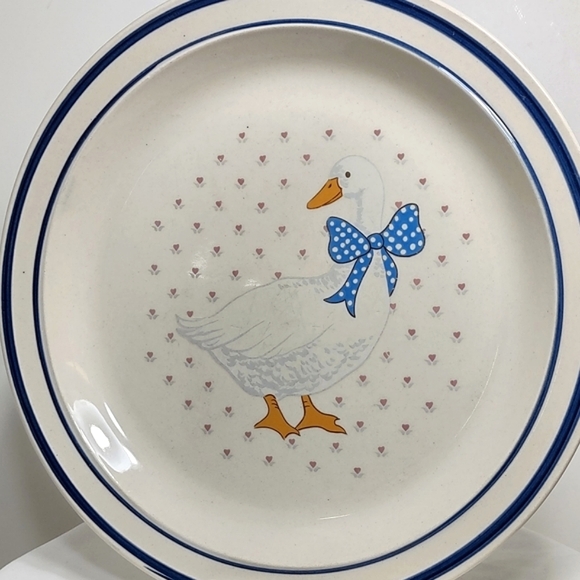 Vintage 80s Blue Bow Duck Goose Plate Ceramic 10" Stoneware Excellent Condition - Picture 1 of 5